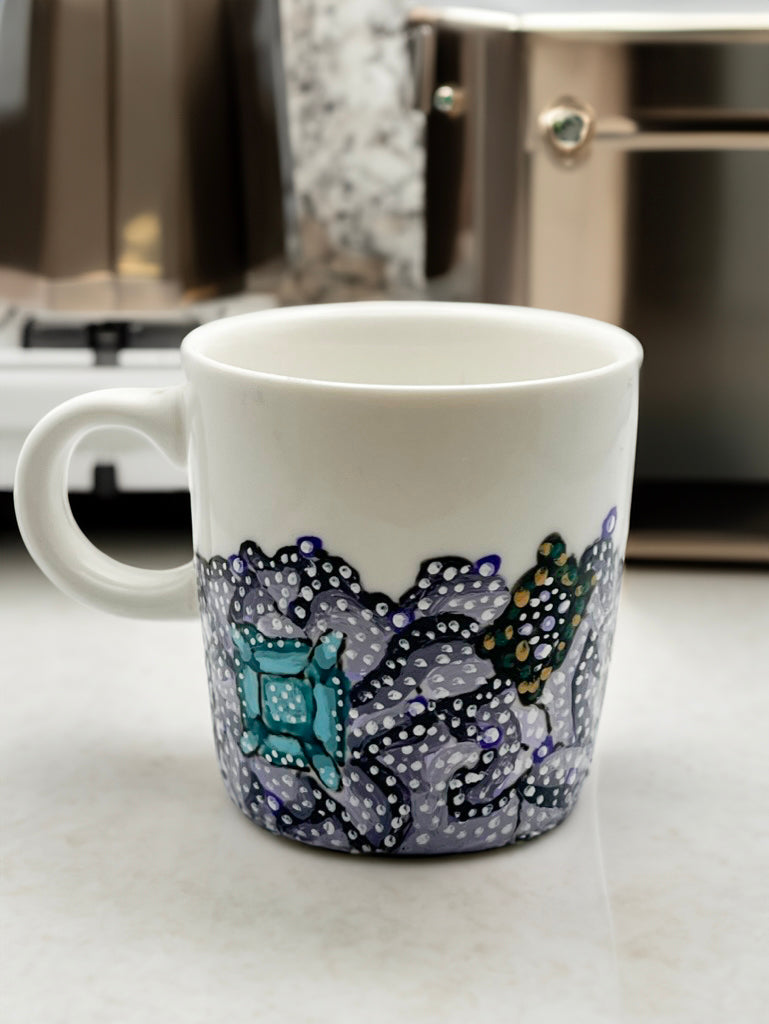 Mise en situatiuon 3 de la Tasse expresso avec le motif Illumination par O'Shiny Art & Lifestyle