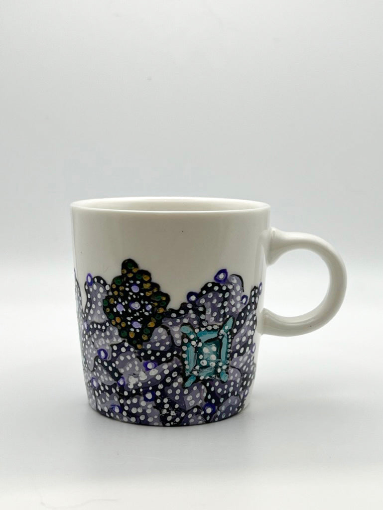 Petite tasse expresso , motif O'Shiny art and lifestyle peinte à la main. Collection "Illumination"